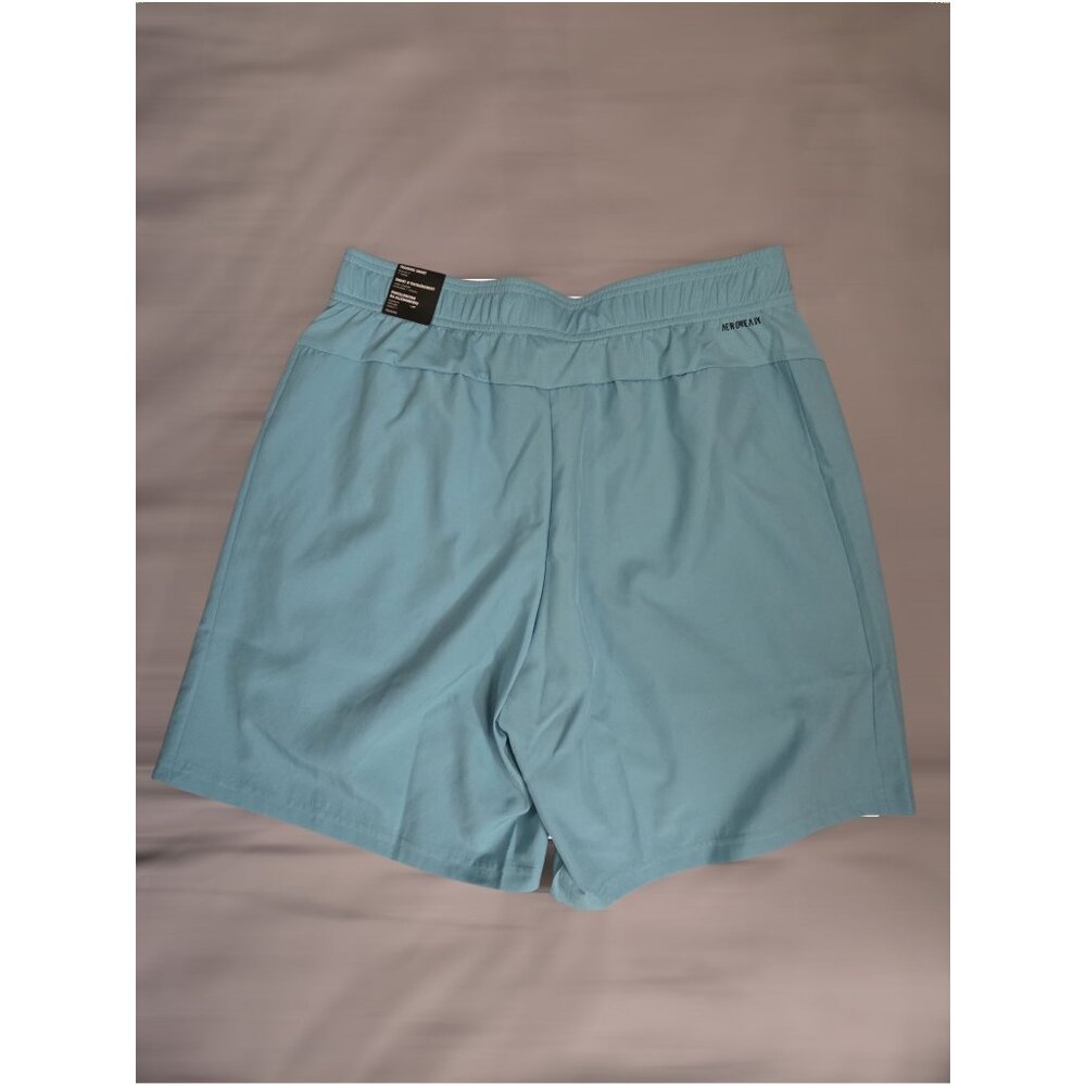 NWT Adidas Men’s Training Essentials Shorts Size Small - Regular Fit - 26" Waist - Picture 2 of 4